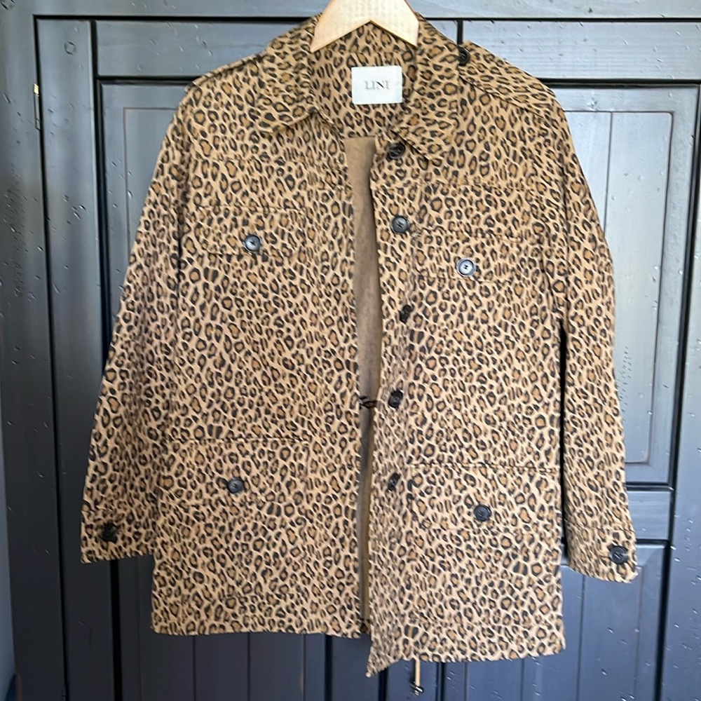 Lini leopard jacket size XS but would fit a small. Excellent condition